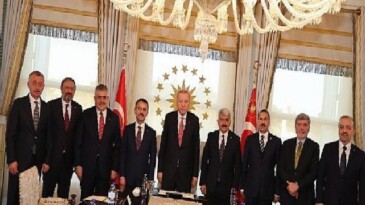 Kocaeli, devletin tepesinde