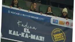 Kocaeli Stadyumu’nda bayana şiddete karşı güçlü bildiri verildi; “Kadına el kalkamaz”
