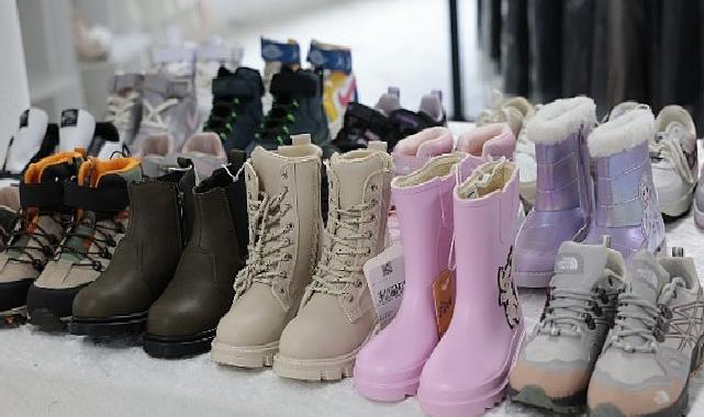 Konak’ta yürekleri ısıtan dayanışma: Giysi Market kış dönemine hazır