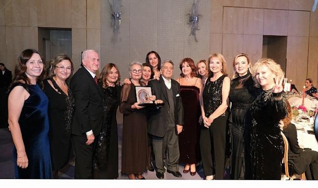 Koruncuk Vakfı Dostları, Yıl Sonu Yemeği’nde bir ortaya geldi