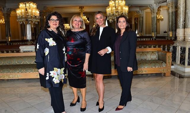 Kültürel Dönüşüm Derneği’nden Kültürel Hafızaya Bir Belgesel: Women In Bloom Lansmanı Çırağan Sarayı’nda Gerçekleşti