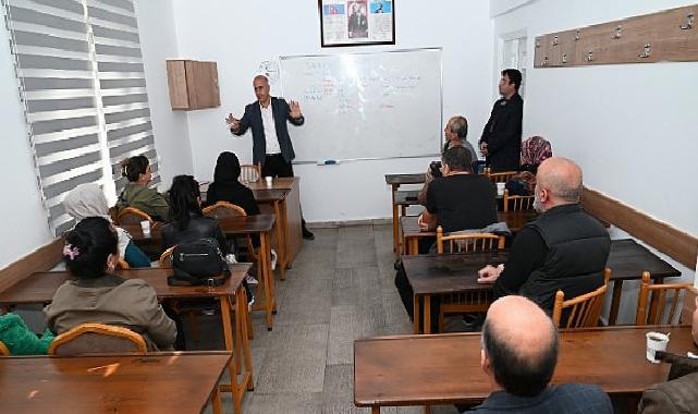 Kurs merkezinde veli toplantısı