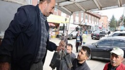 Lider Altay: “Mikro Klima Tesirine Sahip Bölgelerimizde Kuraklığa Sağlam Yapısıyla Antep Fıstığını Yaygınlaştırıyoruz”