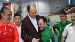 Lider Altay: “Özel İhtiyaçlı Kardeşlerimizin Muvaffakiyet ve Hamasetinin Herkese İlham Kaynağı Olmasını Diliyorum”