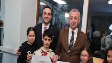 Lider Büyükakın: “Laf uçar, eser kalır”