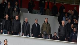 Lider Çırpanoğlu Grubunu Yalnız Bırakmadı