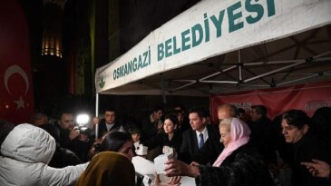 Lider Erkan Aydın’dan Kandil Simidi İkramı
