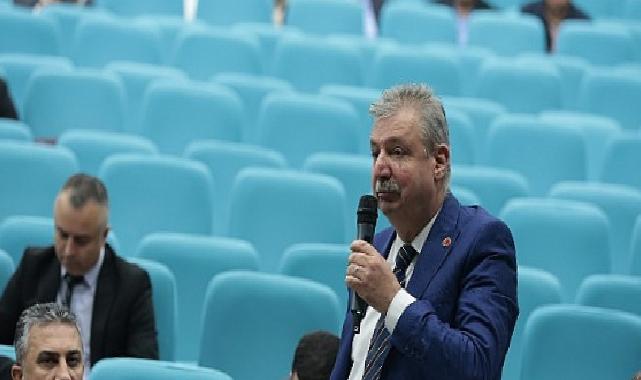 Lider Memnun’dan yılın son meclisinde peş peşe muştular geldi