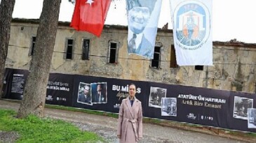 Lider Sengel’den yeni yıl bildirisi: “Umuttur bizi ayakta tutan”