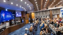 Lider Tugay İZİKAD’ın MEDSPARC Milletlerarası İş Tepesi’ni açtı