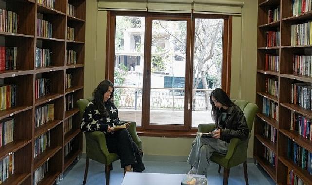 Maltepe Belediyesi, kütüphane ve çalışma alanlarıyla öğrencilerin yanında