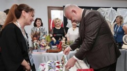 Menemen’de fiyatsız hizmetler 100’e ulaştı