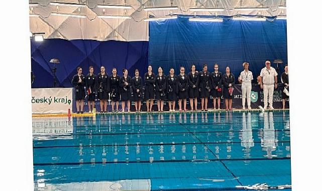 Nevşehir Belediyesi SK Bayan Sutopu Ekibimizden Tarihi Muvaffakiyet