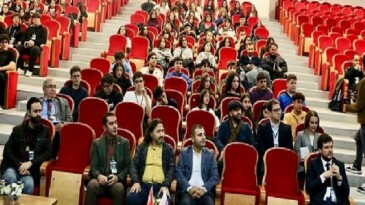 Öğrenciler Yapay Zeka Takviyeli Su ve Atık İdaresi Tahlilleri İçin Harekete Geçti