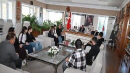 Öğrencilerden Lider Topaloğlu’na teşekkür ziyareti