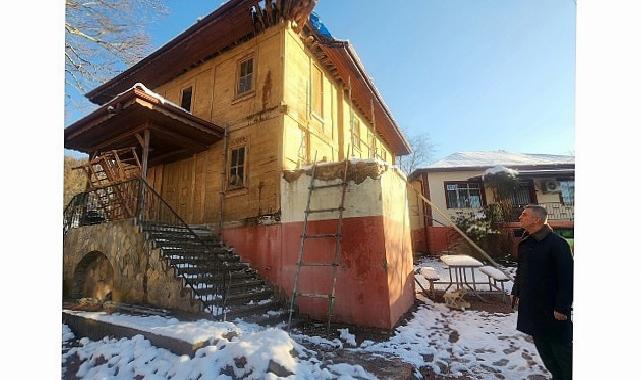 Tarihî Nüzhetiye Camii’nde Onarım Çalışmaları Devam Ediyor