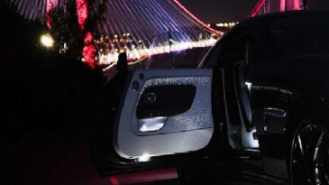 Tarihinin en güçlü Rolls-Royce’u Black Badge Spectre Türkiye sahnesinde