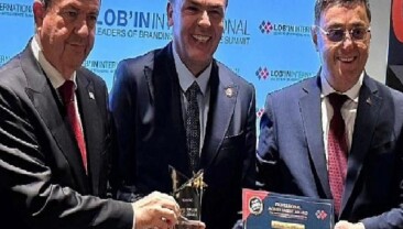 TÜMKİAD’a Oxford’da ‘Yılın STK Ödülü’