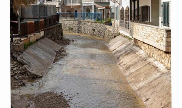 Yeni Foça’da taşkın kabusu bitti