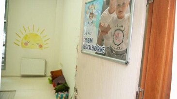 Yenişehir Belediyesi Akademi Binasına “Bebek Dostu Bina” Onayı