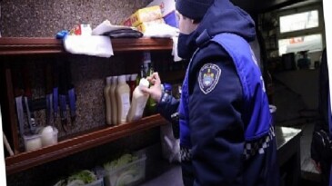 Zabıtadan balıkçı teknelerine yılbaşı kontrolü