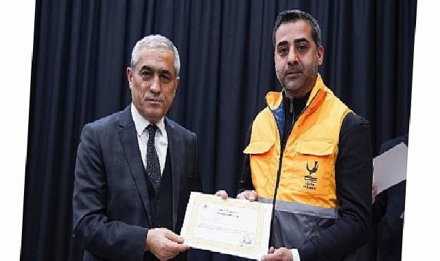 Aliağa’da Orman Yangınlarıyla Uğraş Eden Çalışana Teşekkür Evrakı