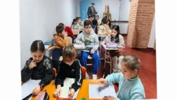 Bayan ve Çocuk Dayanışma Merkezi’nde İngilizce Derslerine Ağır İlgi