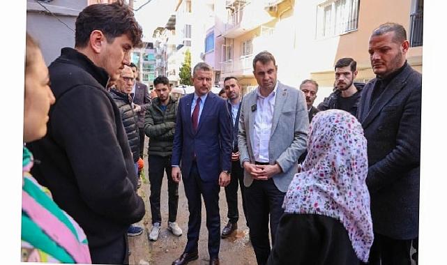 Buca’da sel seferberliği: Lider Duman ve CHP İl Başkanı Güç sahada