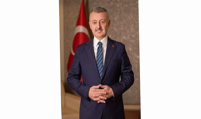 Büyükakın, öğretmen ve öğrencileri tebrik etti