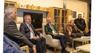 Büyükakın, Zincirlikuyu esnafını ziyaret etti