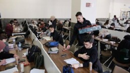 Büyükşehir Gençlik Meclisi’nden Final Haftasında Öğrencilere Takviye