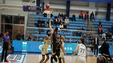 Büyükşehir İkinci Yarıya Galibiyetle Başladı