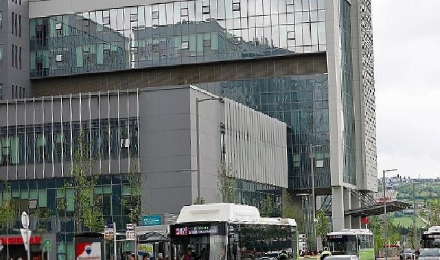 Büyükşehir, Şehir Hastanesi için ulaşım ağını genişletti: 14 yeni, direkt çizgi ile direkt ulaşım