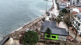 Büyükşehir’den Ulaşlı kıyısına dalga kırıcı set