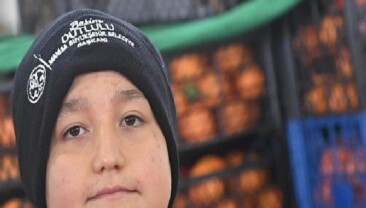 Çarşamba Pazarı Esnafına Eldiven ve Bere Takviyesi