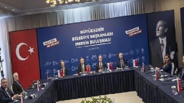 CHP’li Büyükşehir Belediye Liderleri Mersin’de buluştu