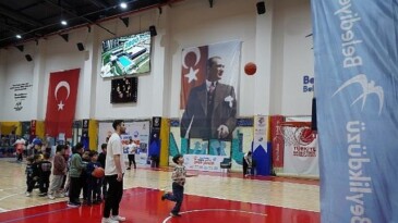 Çocuklar Tatilin Tadını Sporla Çıkardı