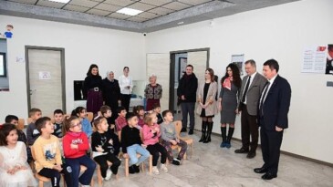 Çocukların Karnelerini Lider Erkan Aydın Verdi