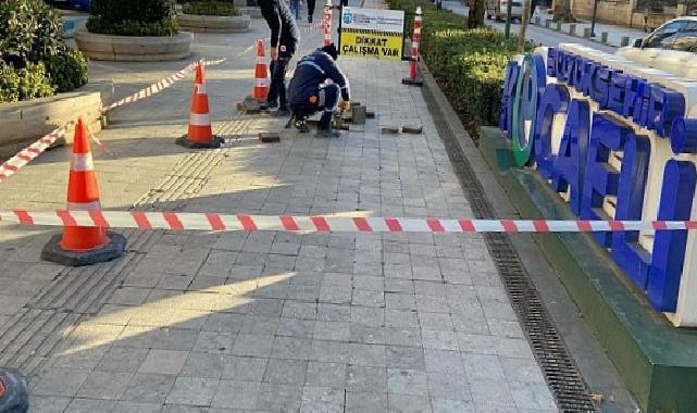 Cumhuriyet Bulvarı’nda granit taşlara sistemli bakım