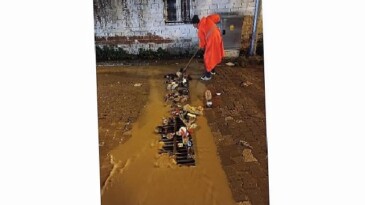 Edremit Belediyesi Yağışlara Karşı Vazifede