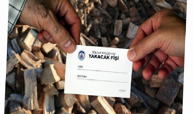 Efes Selçuk Belediyesi’nden toplumsal takviyeye gereksinim duyan ailelere yakacak fişi dayanağı