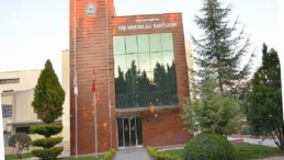 Ege Üniversitesi Diş Hekimliği Fakültesinde Yapay Zekâ Periyodu