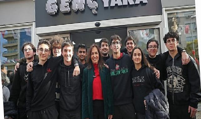 Genç Yaka, gençlerin yeni gözdesi oldu