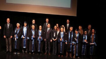 İkinci Bahar’da mezuniyet sevinci