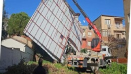 İzmir Büyükşehir Belediyesi gruplarının sağanak ve fırtına mesaisi