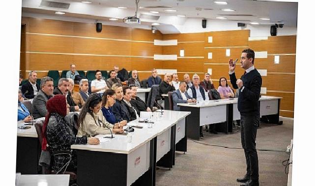 İzmirli muhtarlar Bornova Muhtarlar Akademisi’nde buluştu