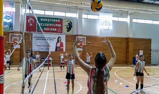 Karşıyaka Belediyesi’nden voleybol turnuvası