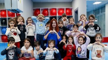 Kaş Ova Spor Salonu Kaşlı çocukların ortak buluşma noktası oldu