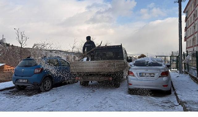 Keçiören Belediyesi’nden 7/24 Karla Çaba Mesaisi