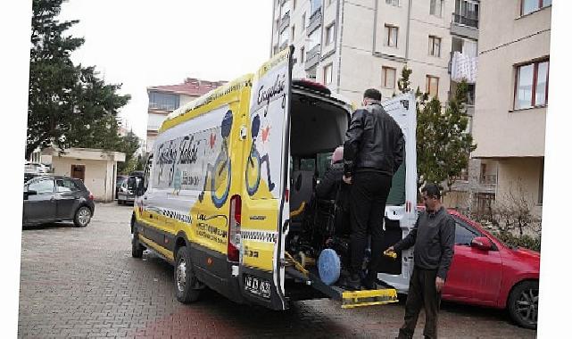 Keçiören Belediyesi’nden Fiyatsız ‘Engelsiz Taksi’ Hizmeti